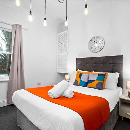 Luxury Apartment - Wolverhampton - Netflix - Smart Tv - Fast Wifi - 7Apc Luaran gambar