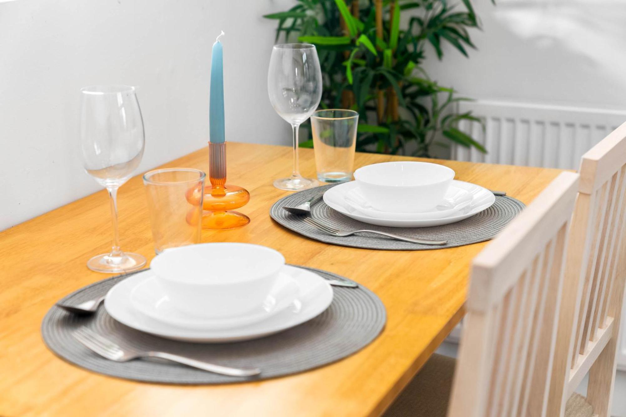 Luxury Apartment - Wolverhampton - Netflix - Smart Tv - Fast Wifi - 7Apc Luaran gambar